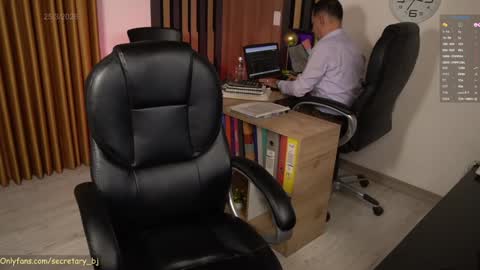 secretary_bj online show from March 25, 8:37 pm