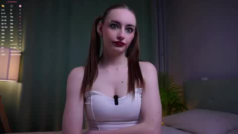 Lily online show from March 1, 2:32 pm