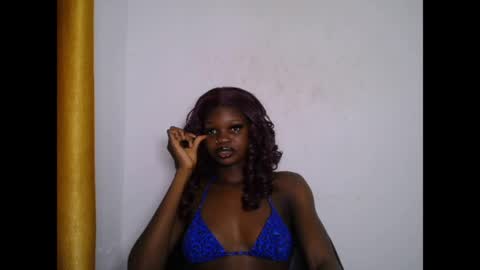 seductive_sugar247 online show from May 14, 5:33 pm