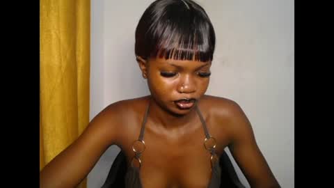 seductive_sugar247 online show from June 13, 2:55 am