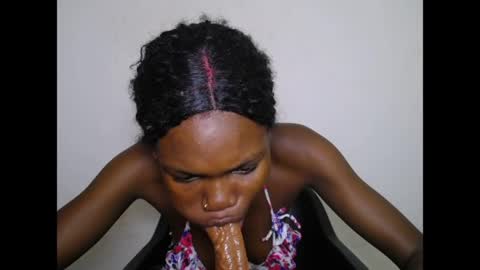 seductive_sugar247 online show from May 8, 6:08 am