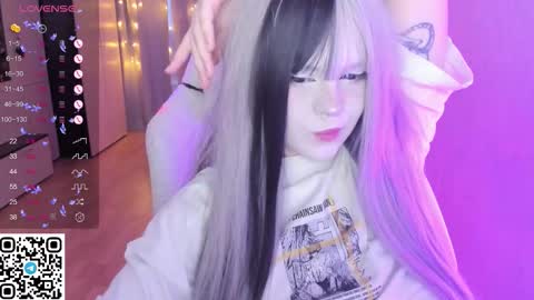 Selena  online show from February 10, 5:43 am