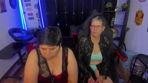 Selena online show from October 26, 4:02 am