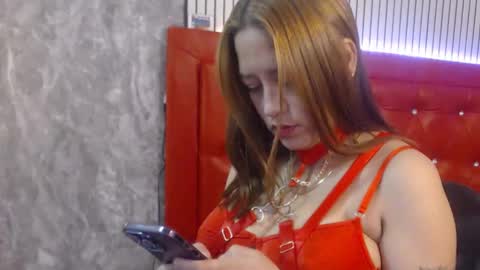 Selena online show from February 15, 2:58 am