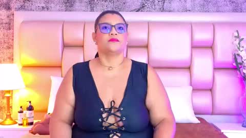 Selenna Cooper online show from February 24, 11:46 am