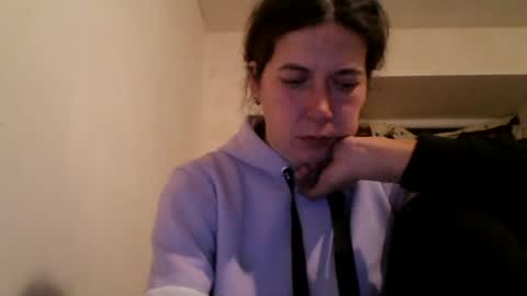 sendiarayl online show from February 9, 9:50 pm