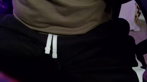 Snapshot of senorgrower chatting on March 5, 7:38 am Mr. Watch Me Grow online show from March 5, 7:38 am