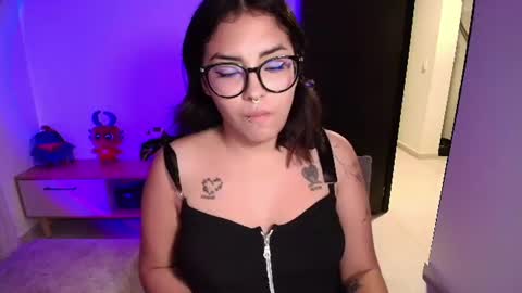 Camille and sophie online show from June 24, 12:50 am