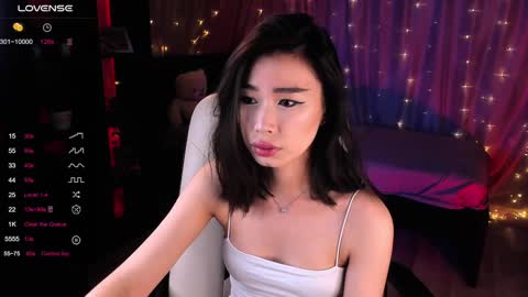 Snapshot of sensualily chatting on January 12, 5:44 pm Kiki online show from January 12, 5:44 pm