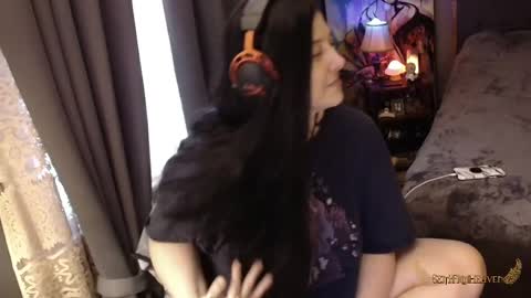 Tara online show from February 28, 1:59 pm