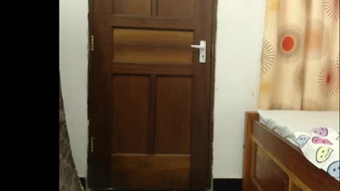 Anne online show from April 14, 7:11 am