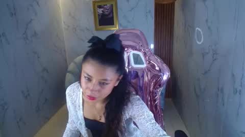 serabella_s online show from January 10, 3:06 pm
