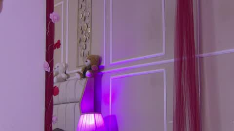 Serena online show from March 31, 11:10 am