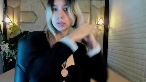 Serene online show from April 17, 12:40 pm