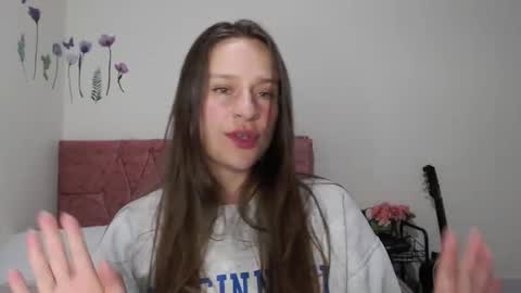 serenity_crystal online show from December 6, 10:46 pm