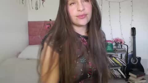 serenity_crystal online show from December 18, 8:57 pm