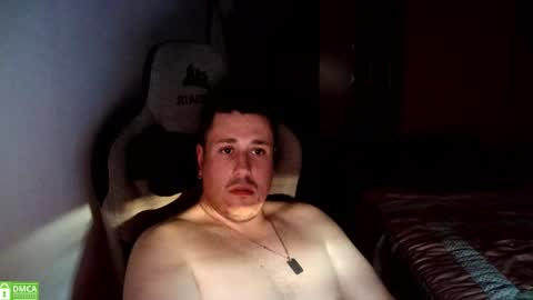 Snapshot of sergio95n chatting on October 31, 4:29 pm Pollos online show from October 31, 4:29 pm