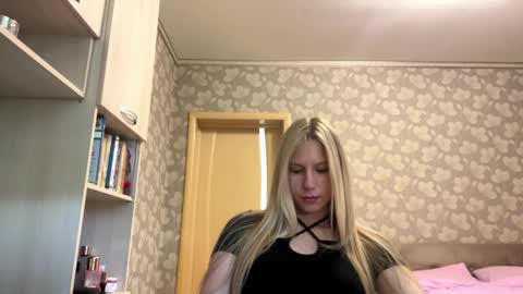 Sofia online show from June 6, 2:56 pm