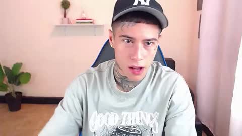 Thomas online show from December 1, 3:21 pm