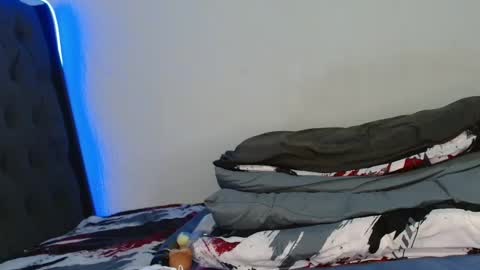 sex_bomb30 online show from July 27, 4:32 am
