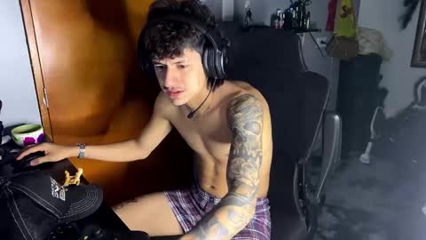 sex_love_sweat online show from January 8, 5:57 am