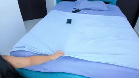 Amy  Eric online show from April 6, 12:30 am