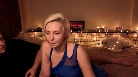 sexvibecouple online show from November 16, 8:44 pm