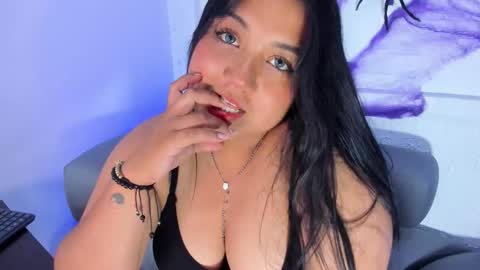 sexxchubby online show from October 29, 12:01 am