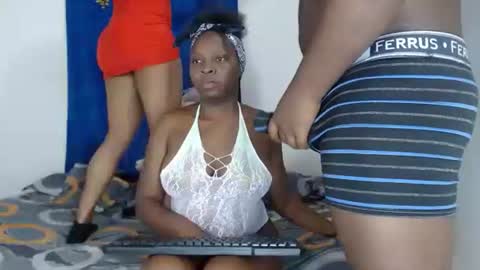 sexxxtreeme_ online show from March 8, 8:33 am