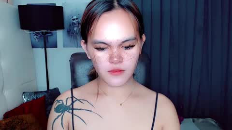 sexxxy_caroline online show from January 8, 11:32 am