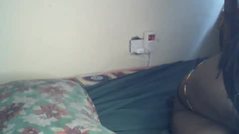 sexxy_curvy23 online show from May 31, 6:45 am