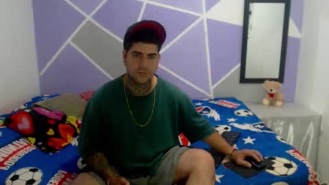 sexxy man online show from March 6, 11:37 pm