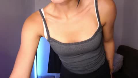  Angie   online show from May 16, 2:19 am