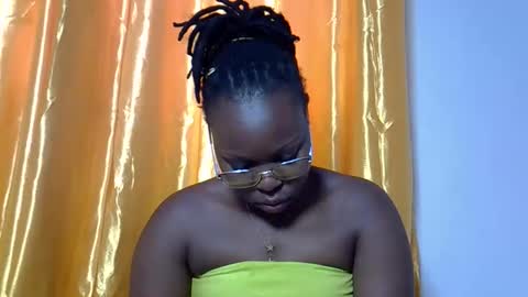 CurvyGoddess online show from January 15, 11:08 am