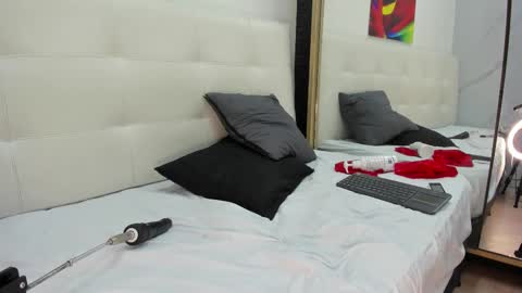 sexy78michell online show from February 15, 7:06 am