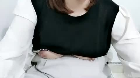 sexy8685 online show from January 16, 8:45 am