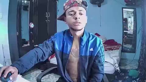 Sebastian online show from April 8, 8:01 pm