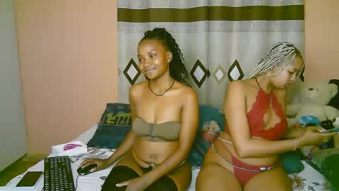 sexy_bluegirl online show from November 8, 2:03 am