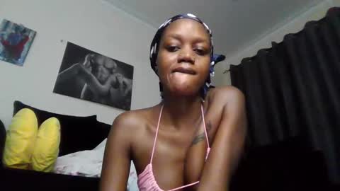 liya online show from October 31, 10:48 am