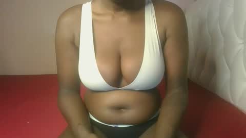 Snapshot of sexy_daniela1 chatting on October 19, 2:00 pm Sexy daniela online show from October 19, 2:00 pm