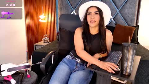 Dafne online show from January 16, 12:58 pm