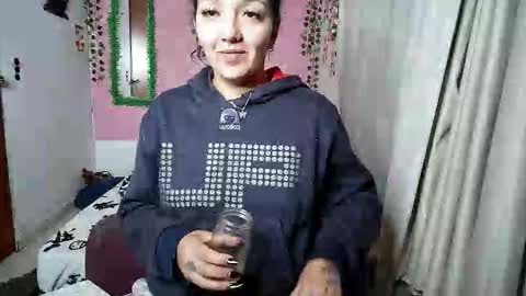 sexy lolas online show from November 8, 3:09 am