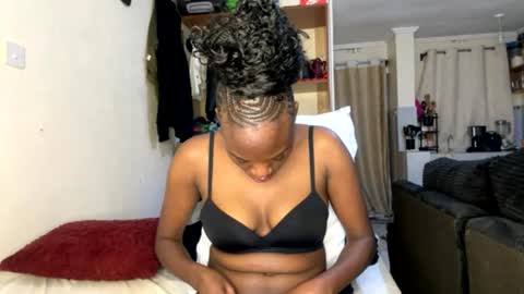 Nyla online show from July 18, 10:56 pm