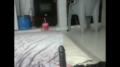 sexy pigeon online show from June 3, 3:17 pm