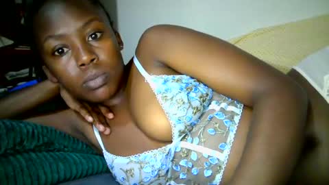 sexy_skyllah online show from July 19, 10:51 am