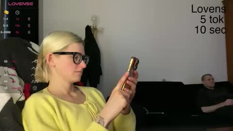 Snapshot of sexy_sweets chatting on October 21, 12:10 pm Sexy-Sweets online show from October 21, 12:10 pm