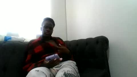 yvonne online show from May 15, 9:28 am