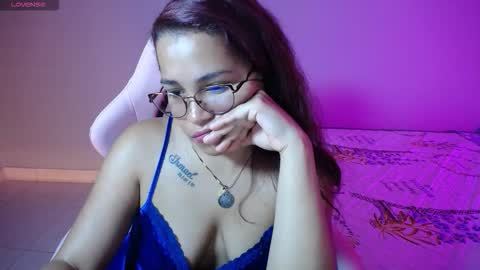 sexydiabliita online show from November 6, 11:52 pm