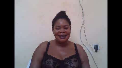 Snapshot of sexydove2 chatting on October 24, 7:53 am EMILY online show from October 24, 7:53 am