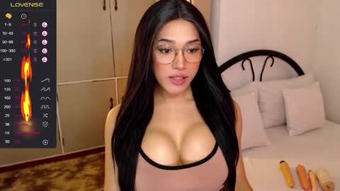 Kelly online show from October 13, 4:09 pm